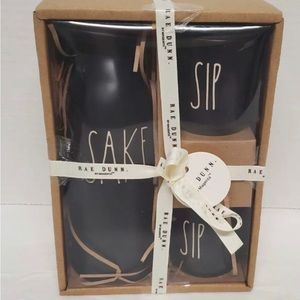 Rae Dunn SAKE Set (SAKE AND SIP Black)